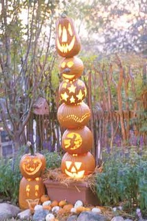 Pumpkintotem.large